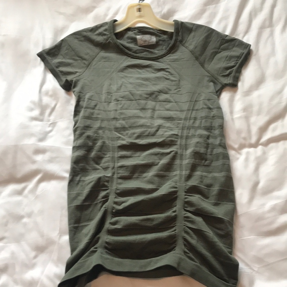 Athleta workout top